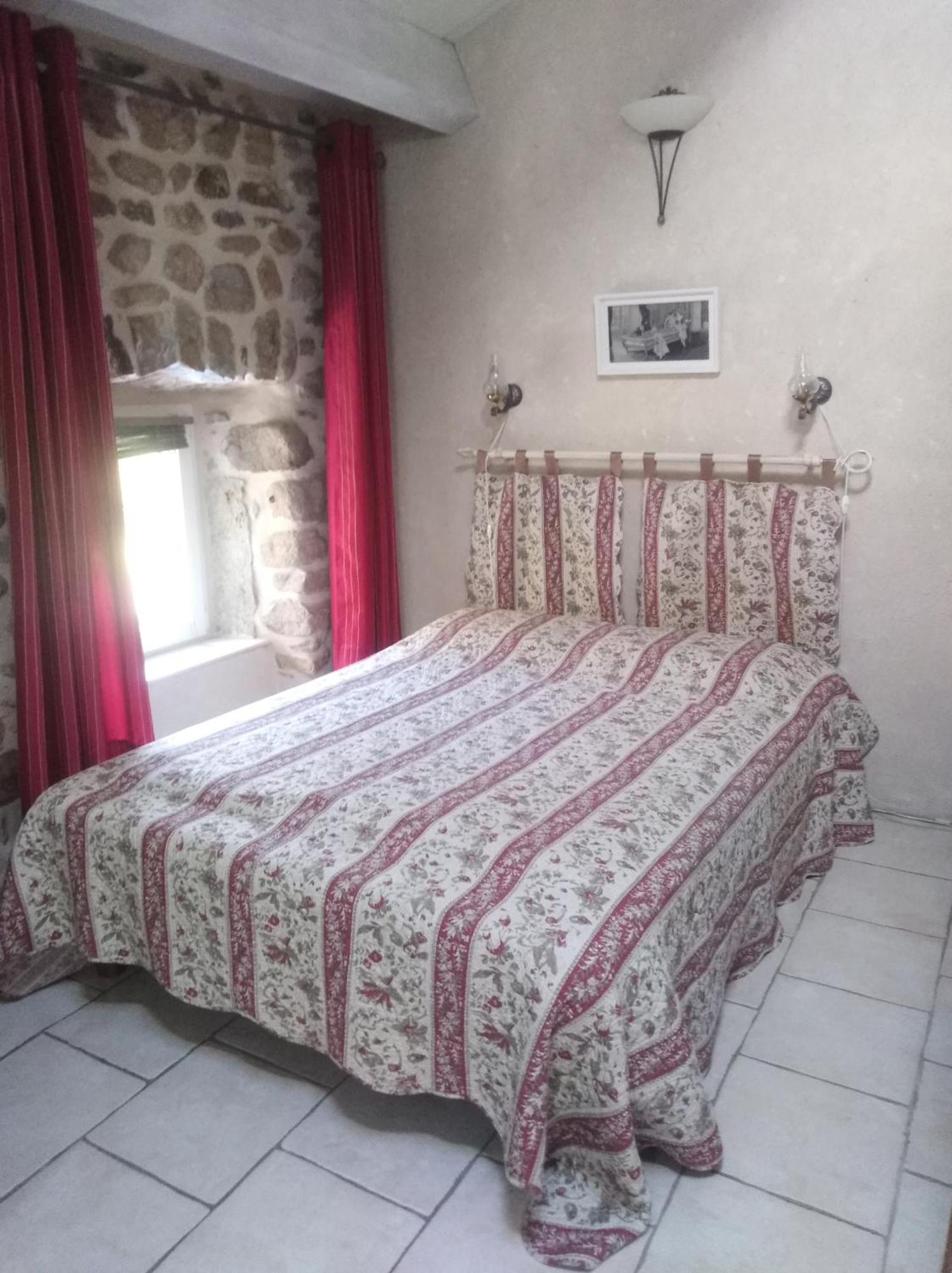 Le Mas de la Musardiere chambres d hotes Les Assions Extérieur photo