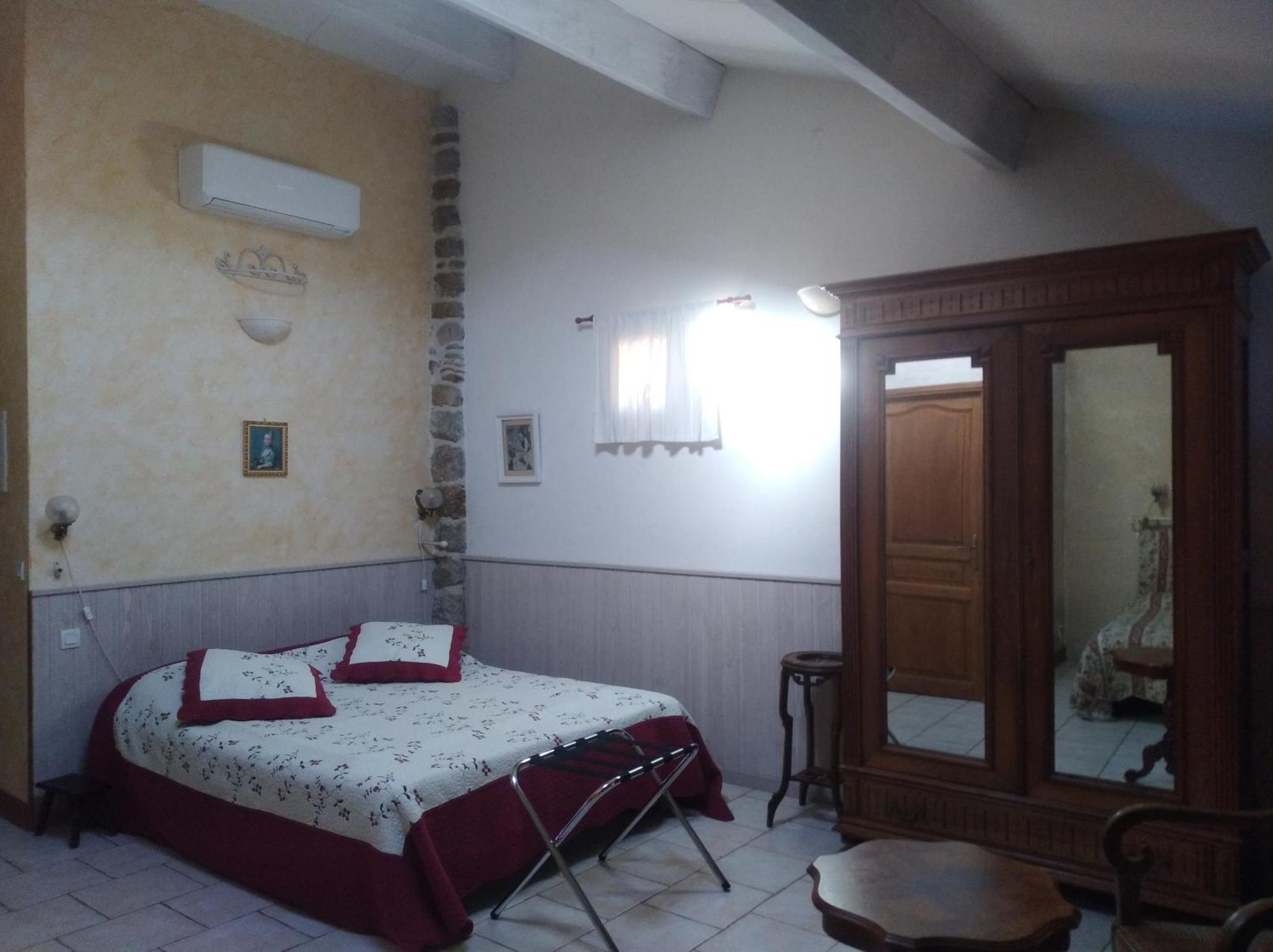 Le Mas de la Musardiere chambres d hotes Les Assions Extérieur photo