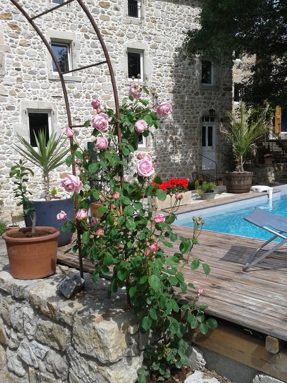 Le Mas de la Musardiere chambres d hotes Les Assions Extérieur photo